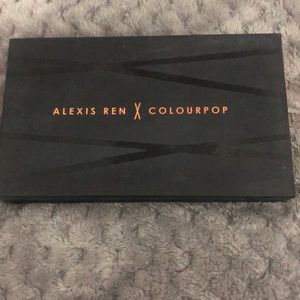 Alexis Ren Topaz Platte Colourpop